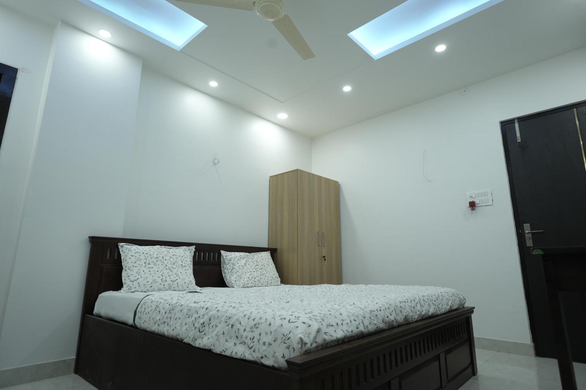 Lalit Villa Luxury Apartments Prayagraj Bagian luar foto