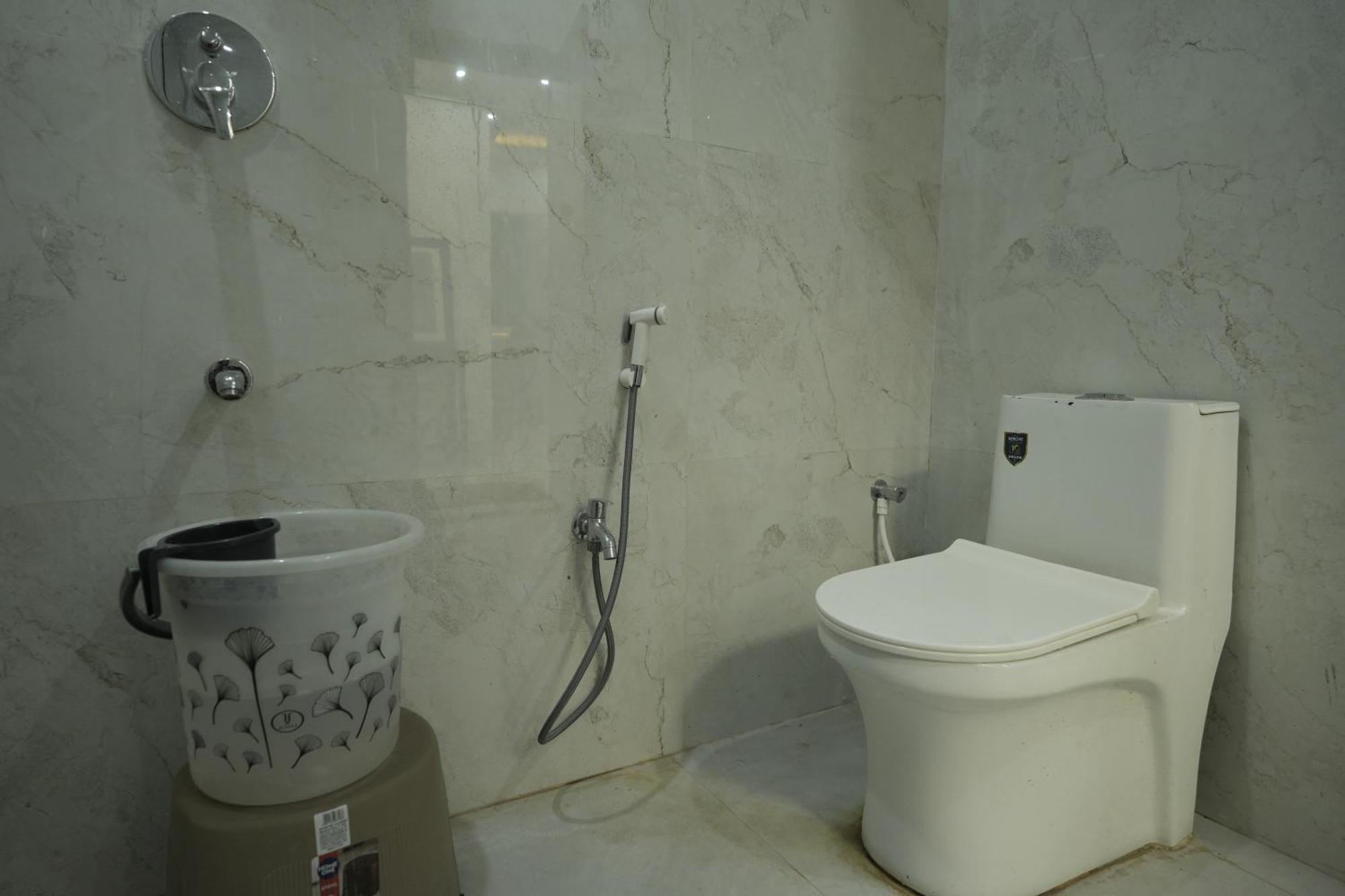 Lalit Villa Luxury Apartments Prayagraj Bagian luar foto