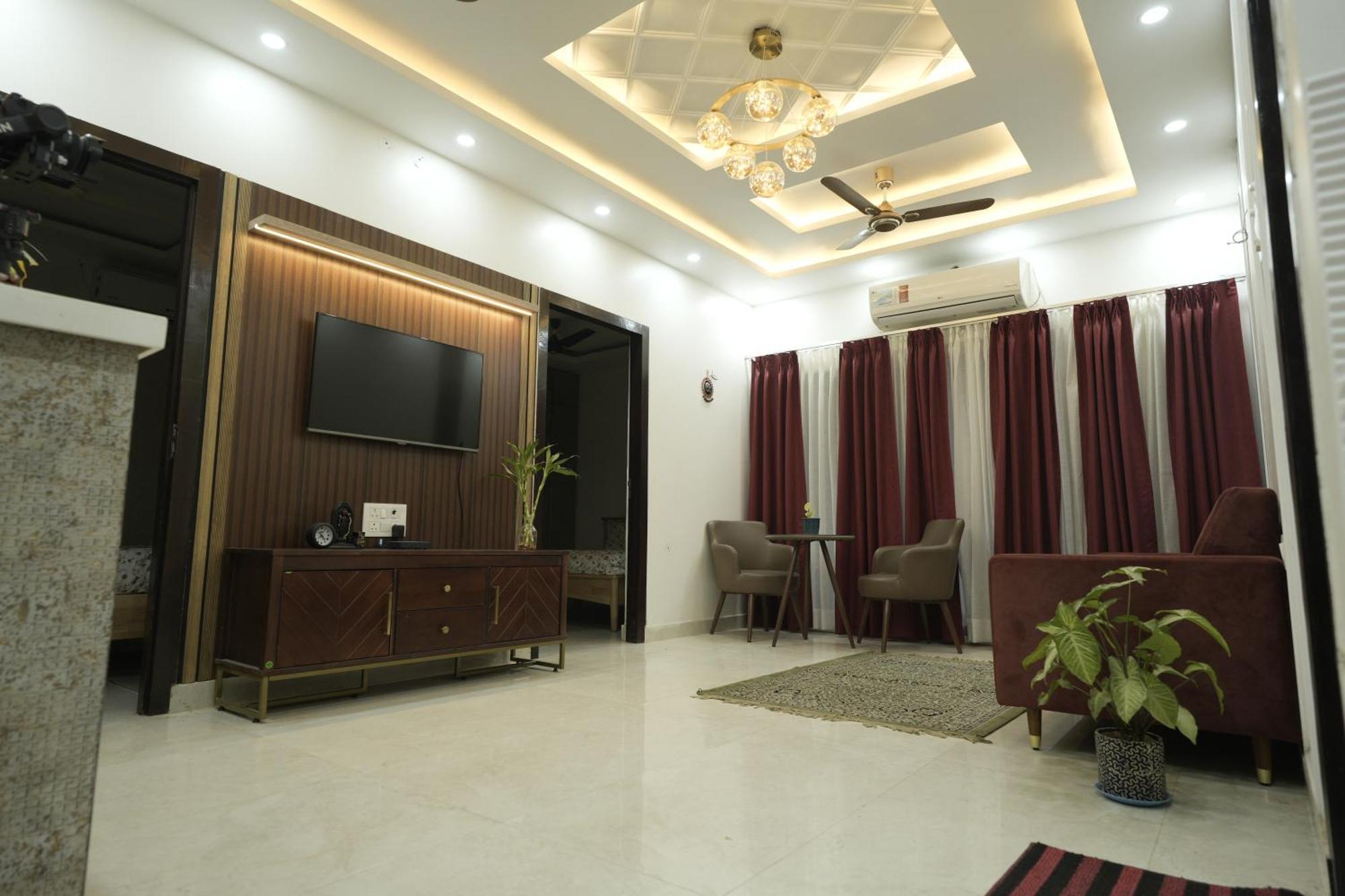 Lalit Villa Luxury Apartments Prayagraj Bagian luar foto